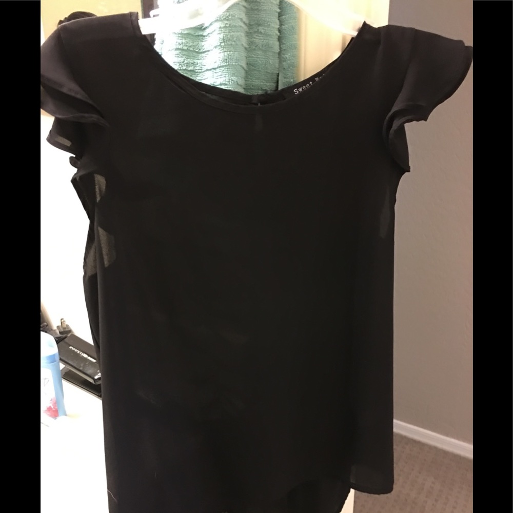 Black shirt